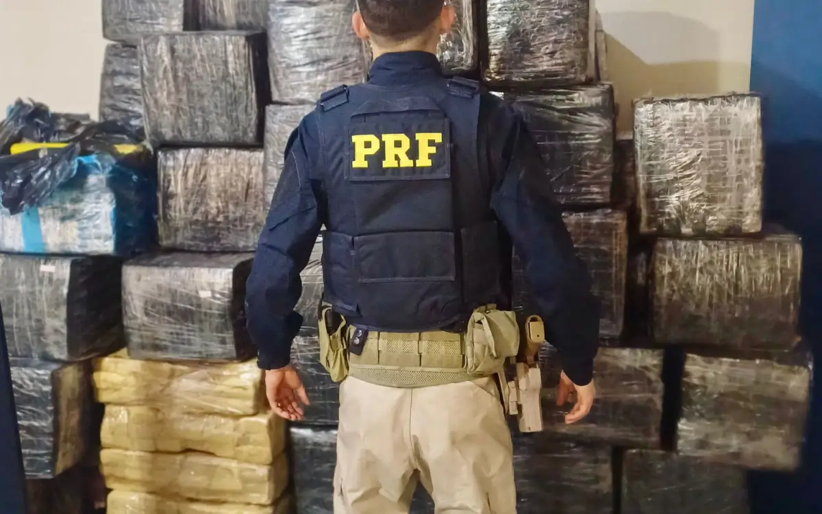 PRF apreende toneladas de Maconha