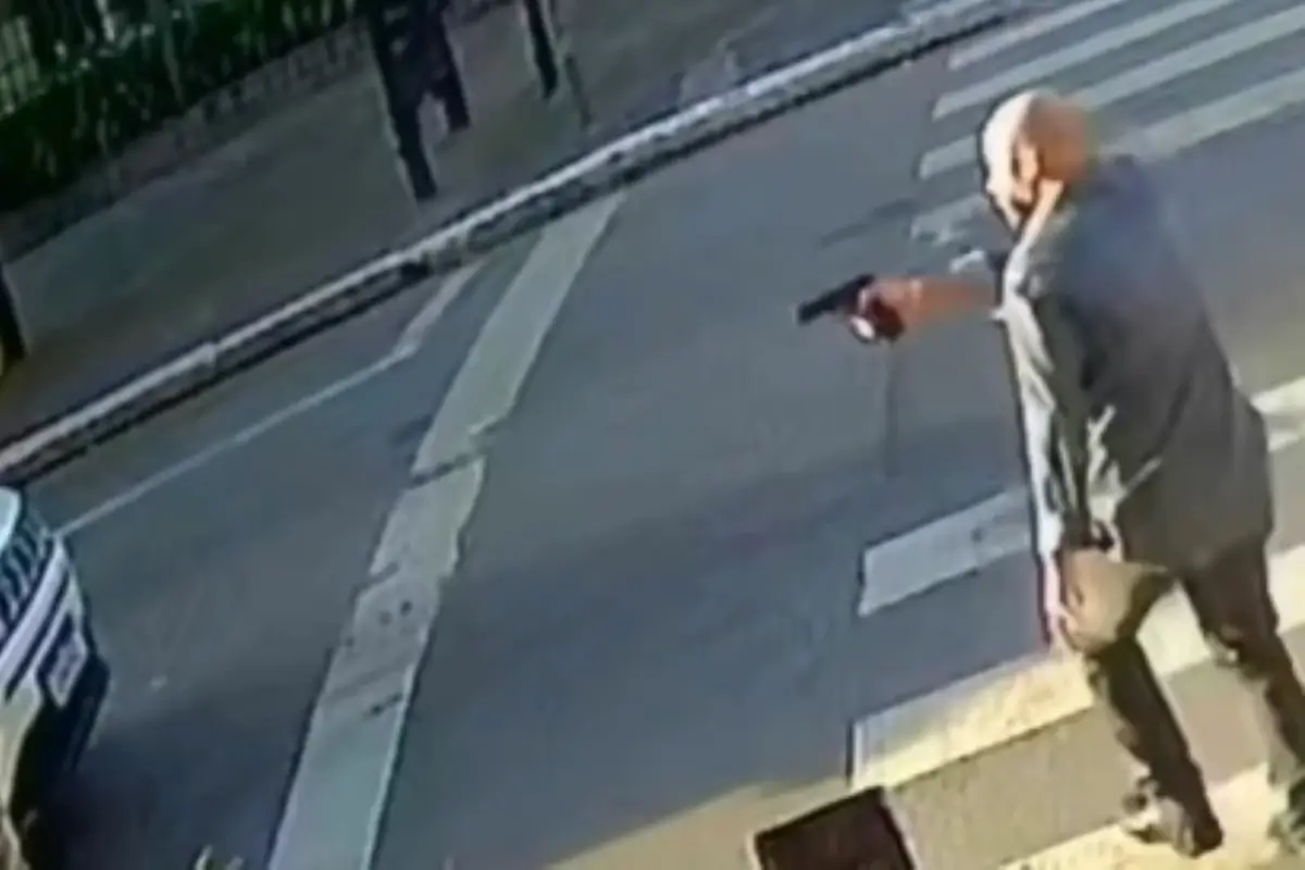 segurança armado impede roubo de celular no centro de SP