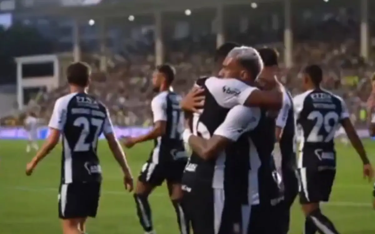 Vasco perde para Corinthians em São Januário