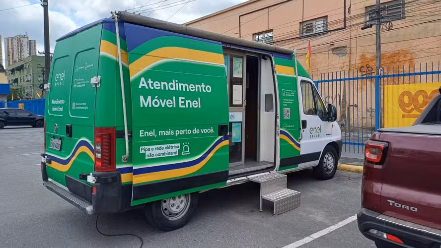 Atendimento móvel da Enel