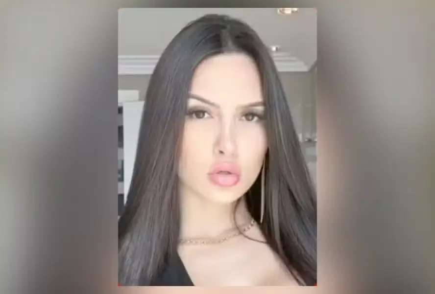 Beatriz Leão Montibeller Borges