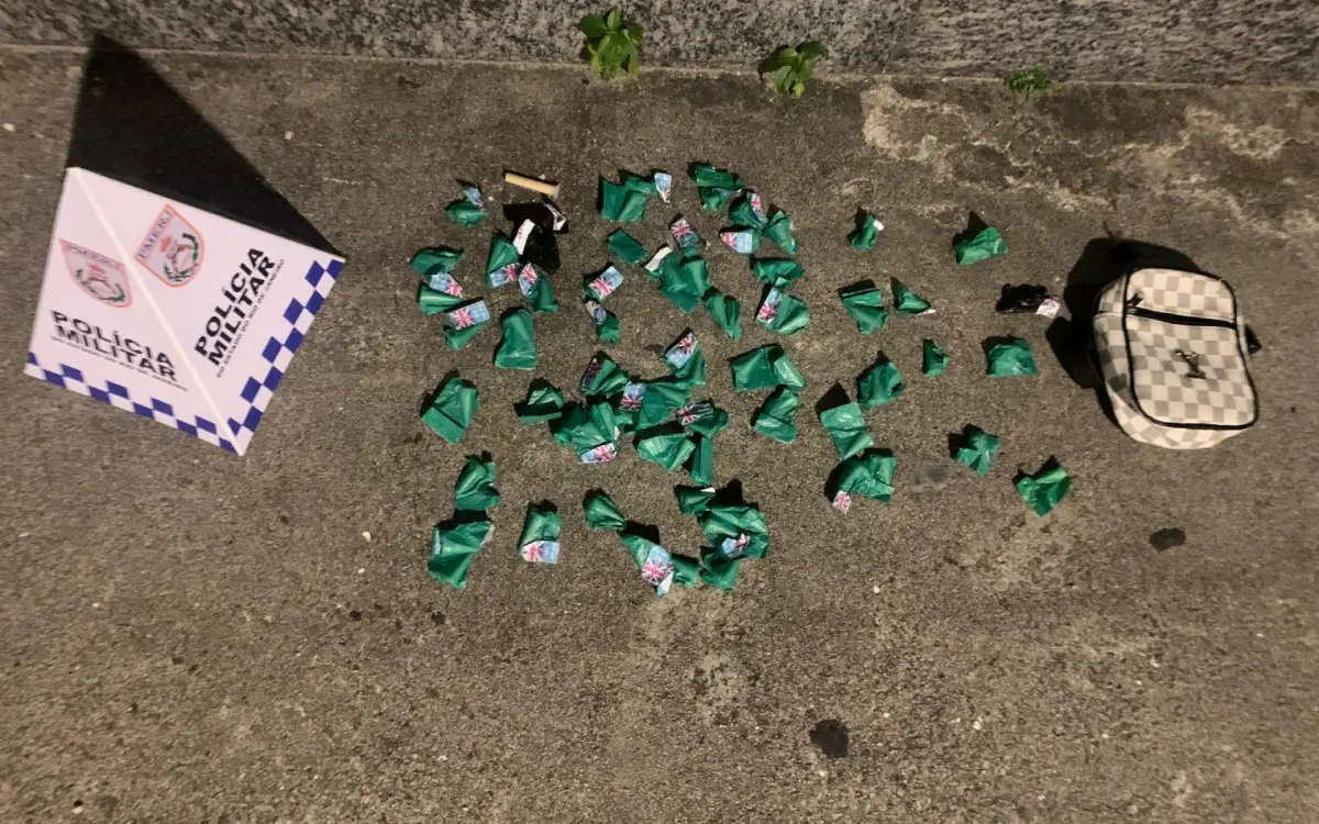 Drogas e materiais apreendidos