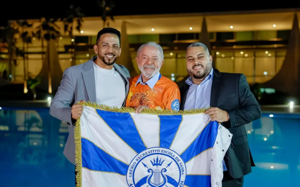 Lula recebe Acadêmicos de Niterói