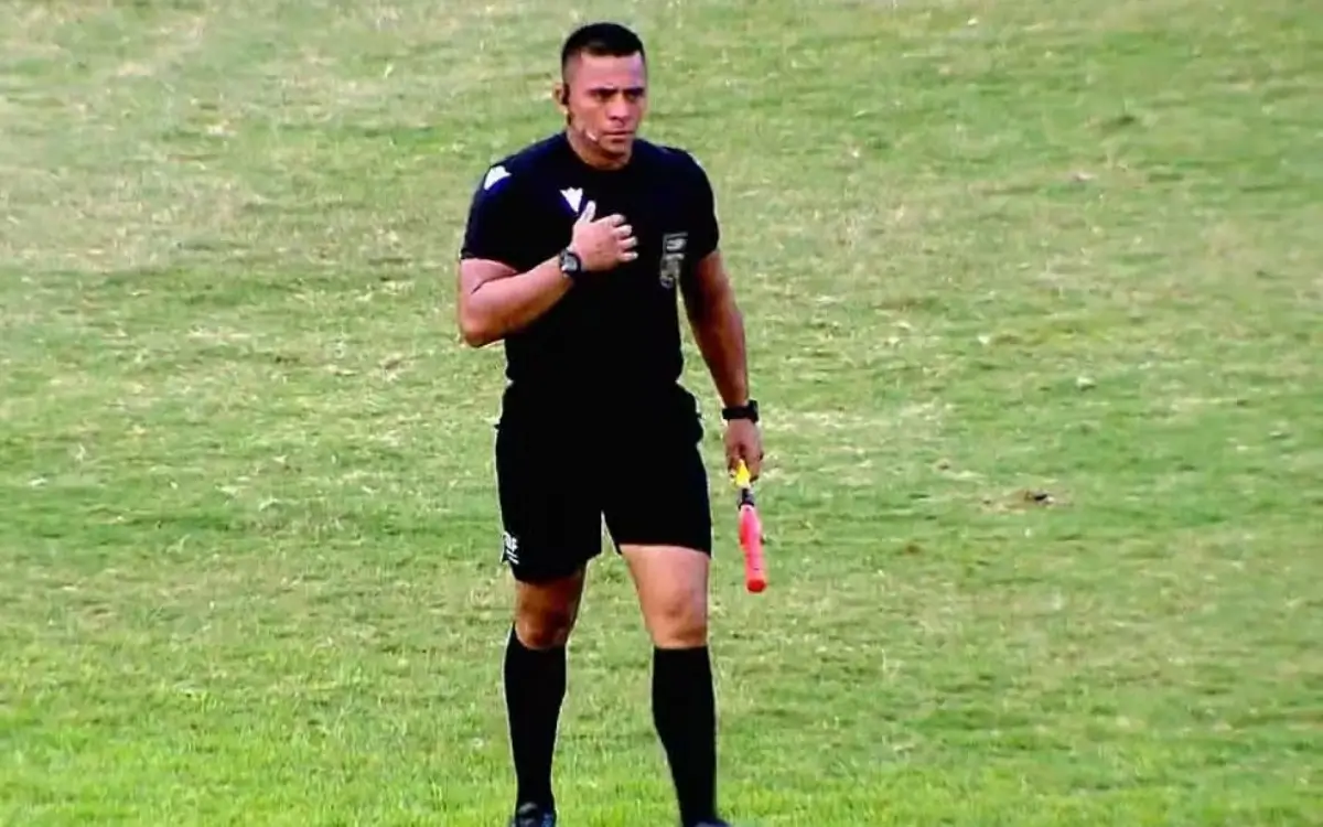 árbitro Hugo Agostinho