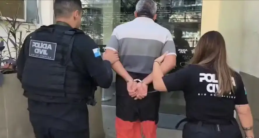 Bombeiro é preso