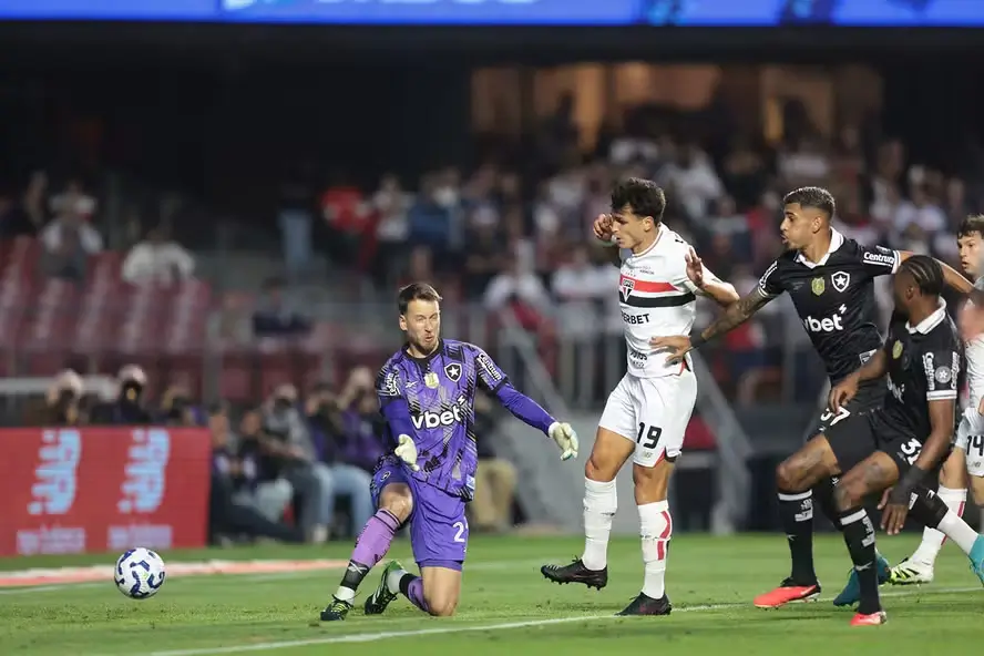 Botafogo perde para o São Paulo
