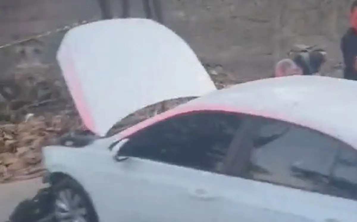 corpo de homem é achado dentro de carro