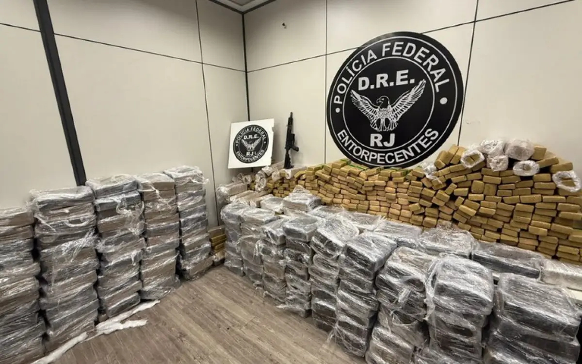 homem é preso com quase uma tonelada de maconha