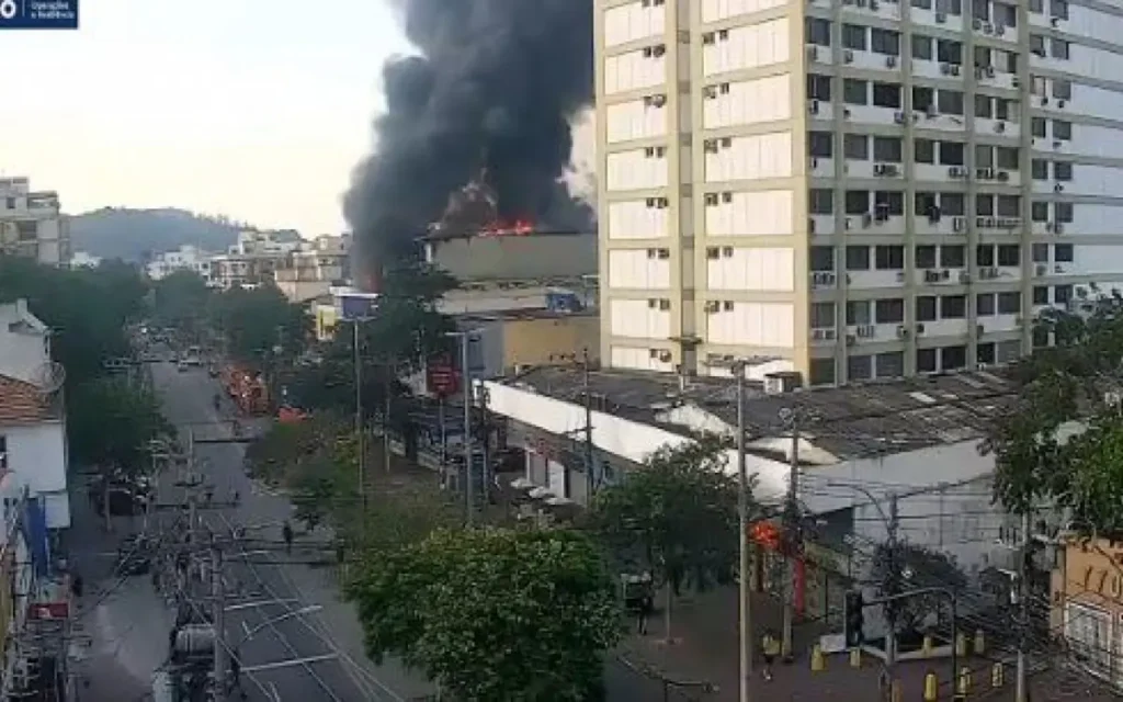incêndio em loja na Freguesia