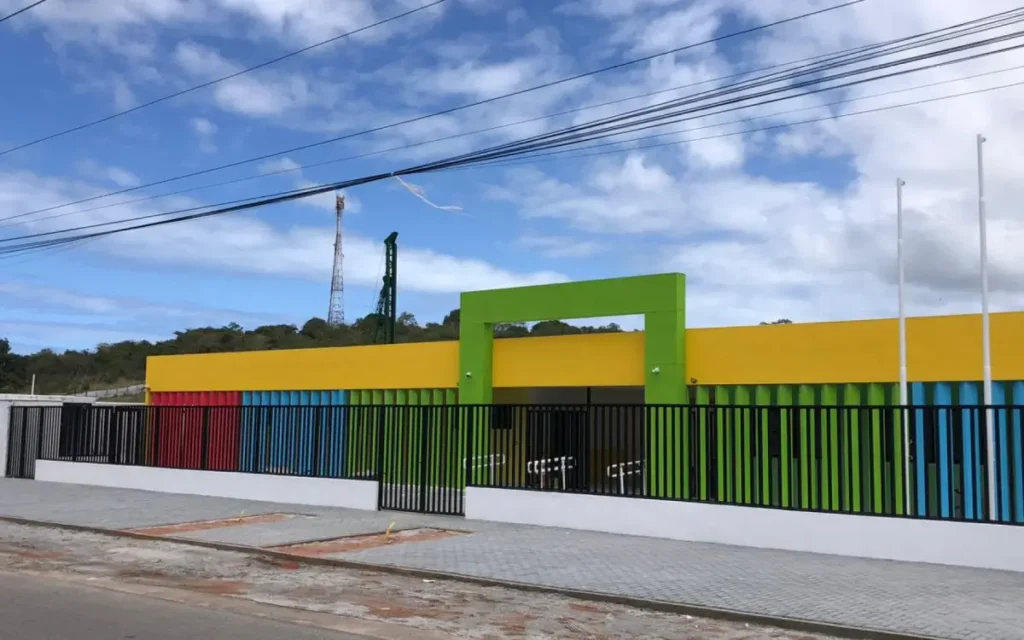 nova creche em Bicuíba