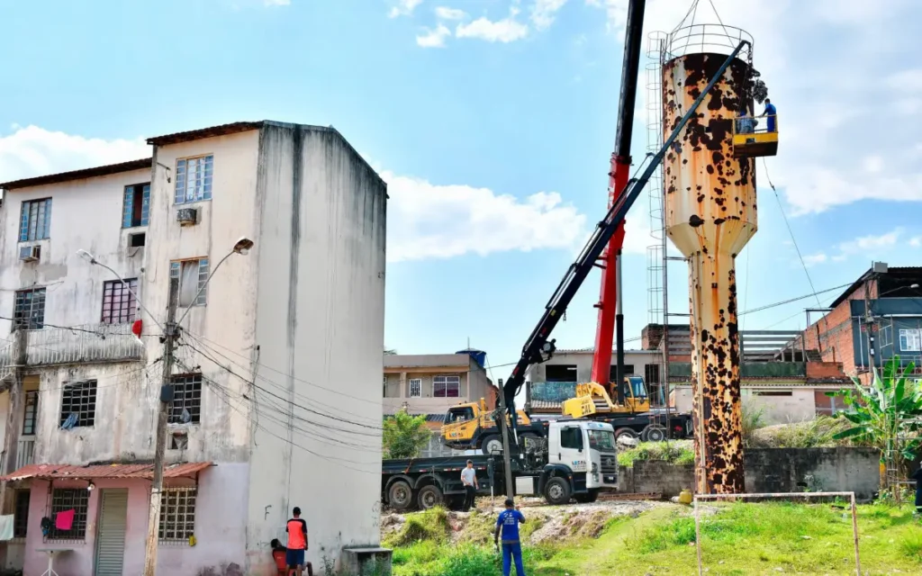 Prefeitura de Belford Roxo substitui torre de água