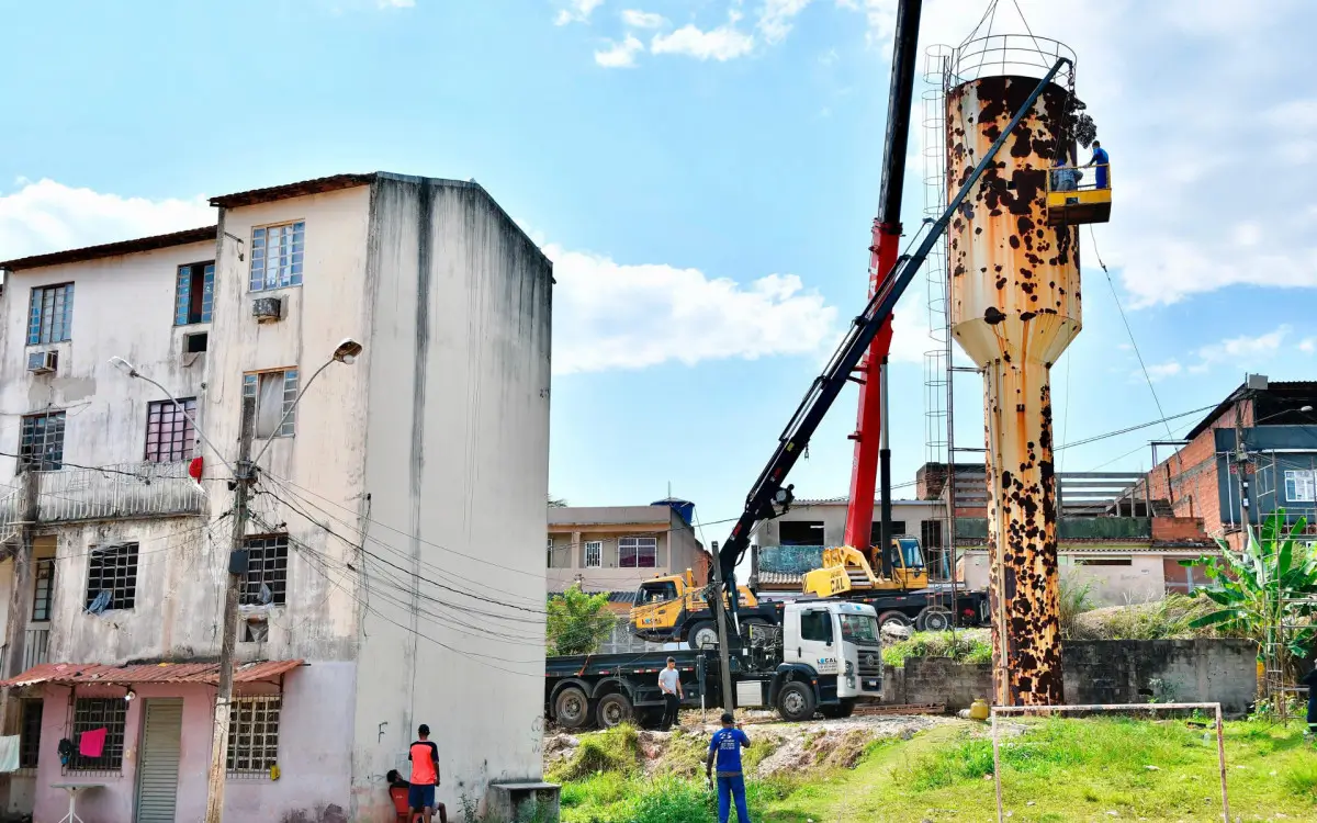 Prefeitura de Belford Roxo substitui torre de água