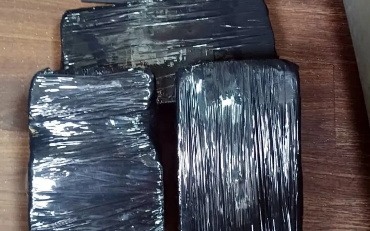 3 kg de cocaína em Rio Bonito