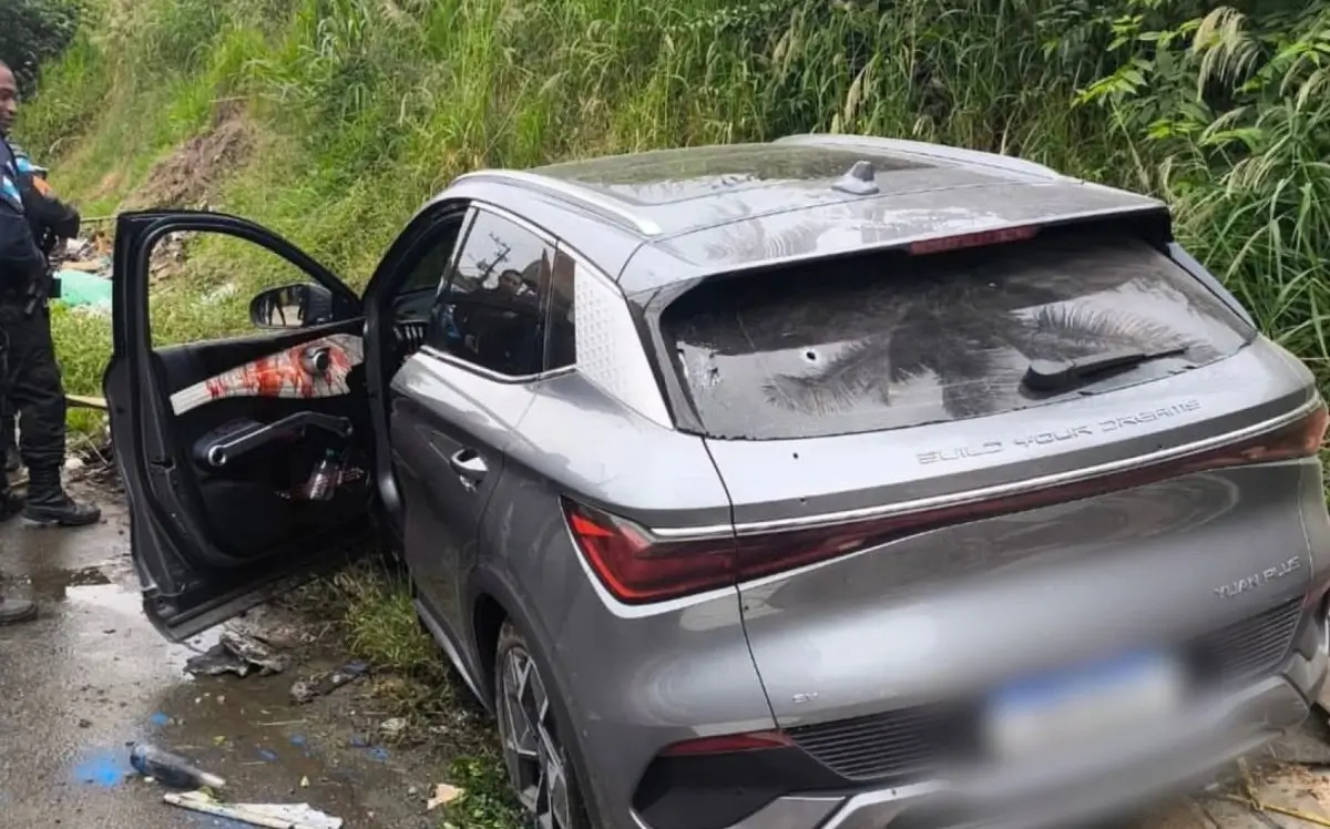 roubo de carro em Santíssimo