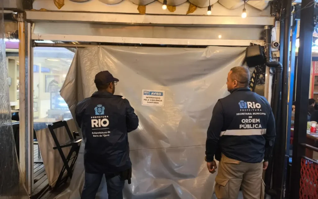 Três bares são interditados na Olegário Maciel por irregularidades