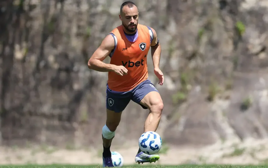 Arthur Cabral