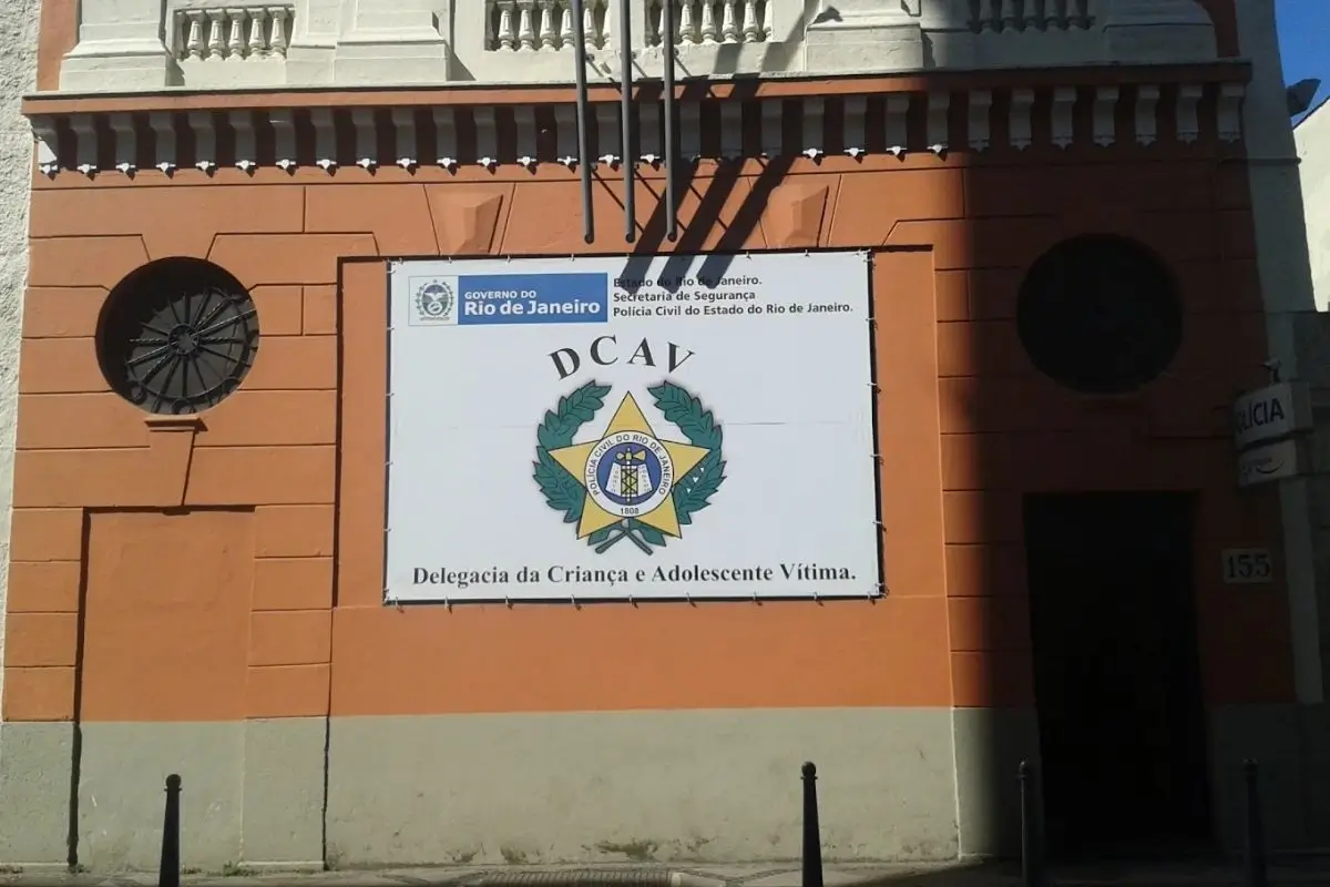 DCAV