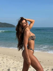 Isabella Arantes