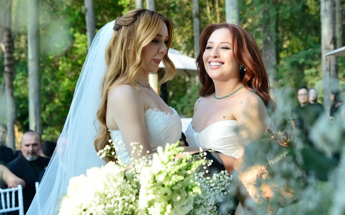 Mari Fernandez e Julia Ribeiro