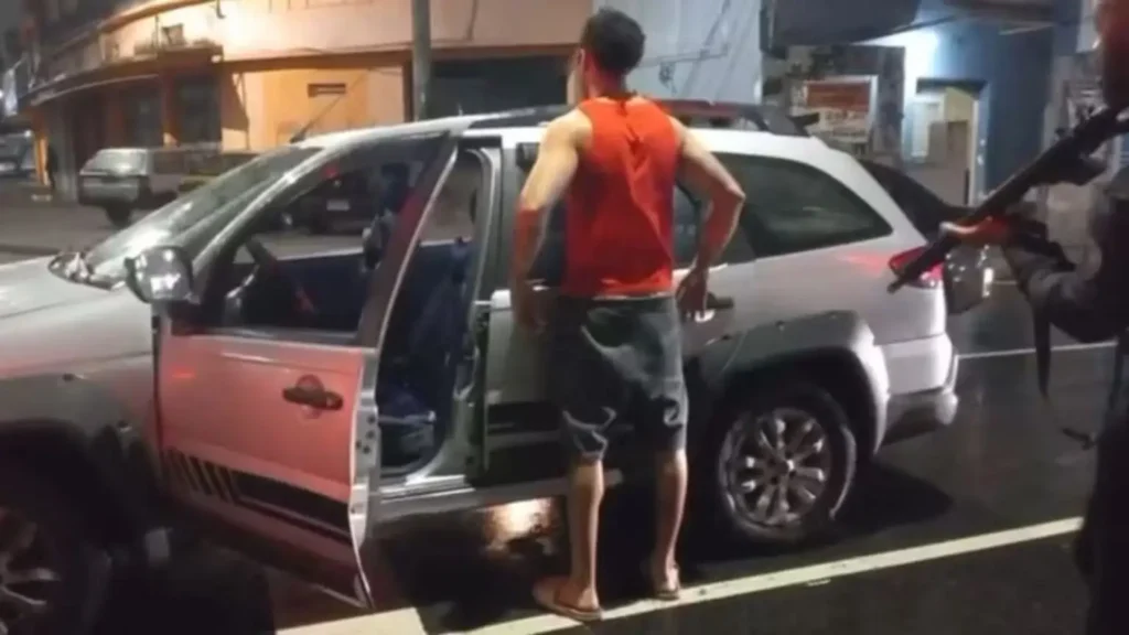 Motorista de aplicativo é preso no Rio por abuso de adolescente