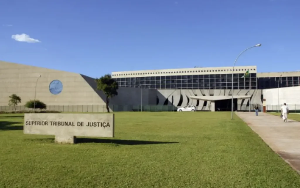 STJ