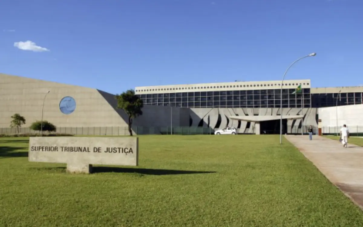 STJ
