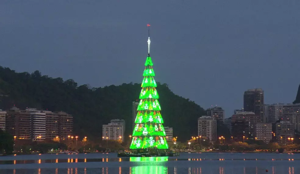 Arvore de natal na Lagoa