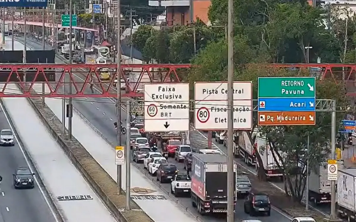 Avenida Brasil em Guadalupe é interditada