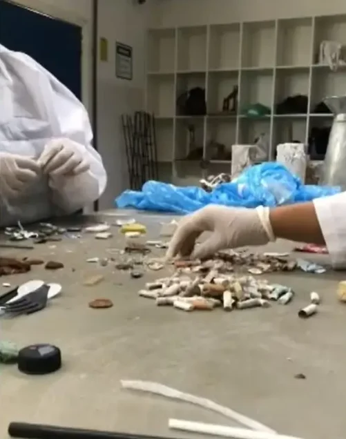 Bitucas de cigarro lideram poluição nas praias