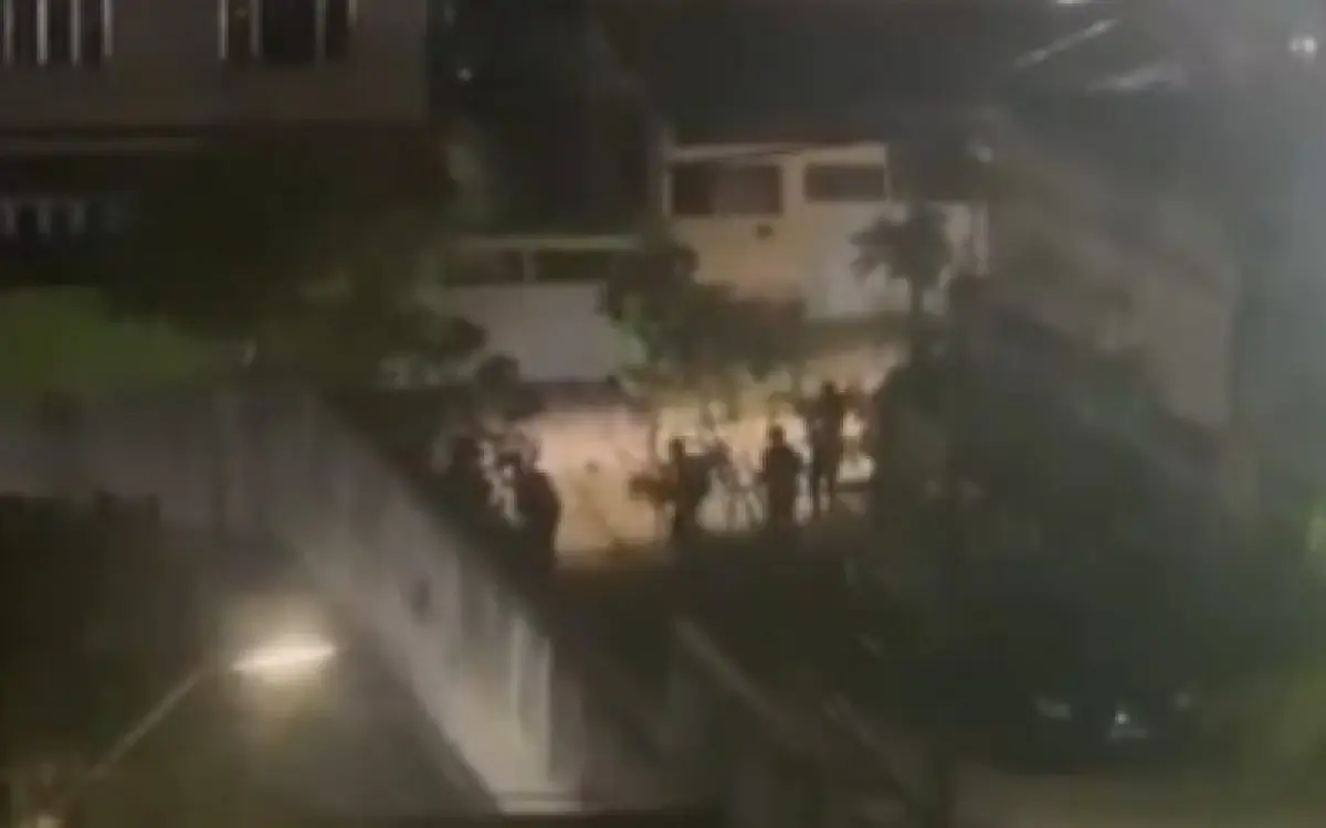 Homens armados andaram por ruas do Complexo da Pedreira