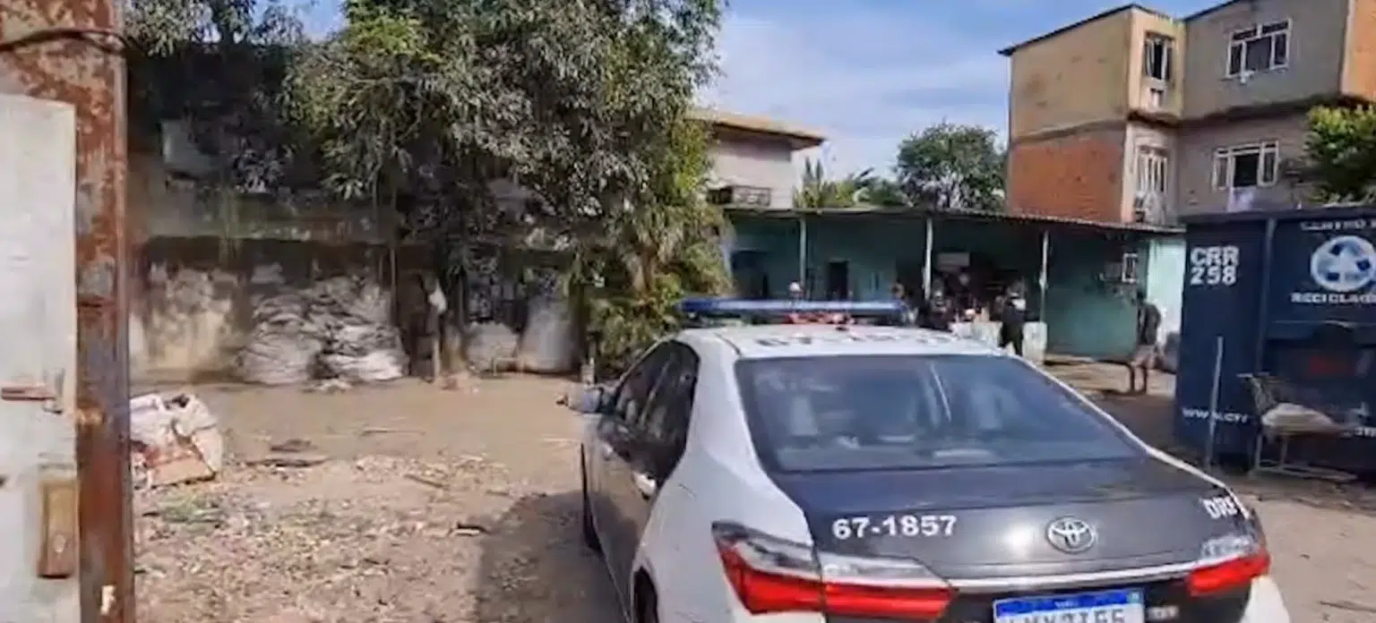 Dono de ferro-velho é preso em Queimados com mais de 300 kg de fios de cobre furtados