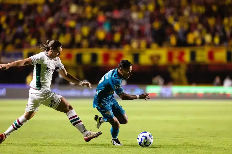 Fluminense empata com Sport