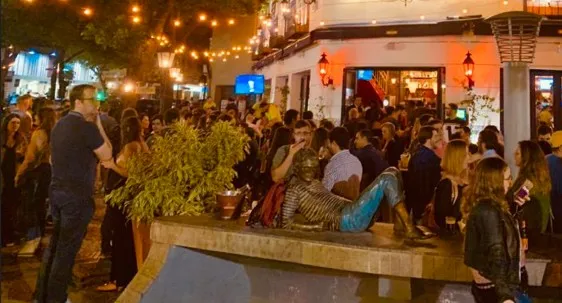 bar no Leblon