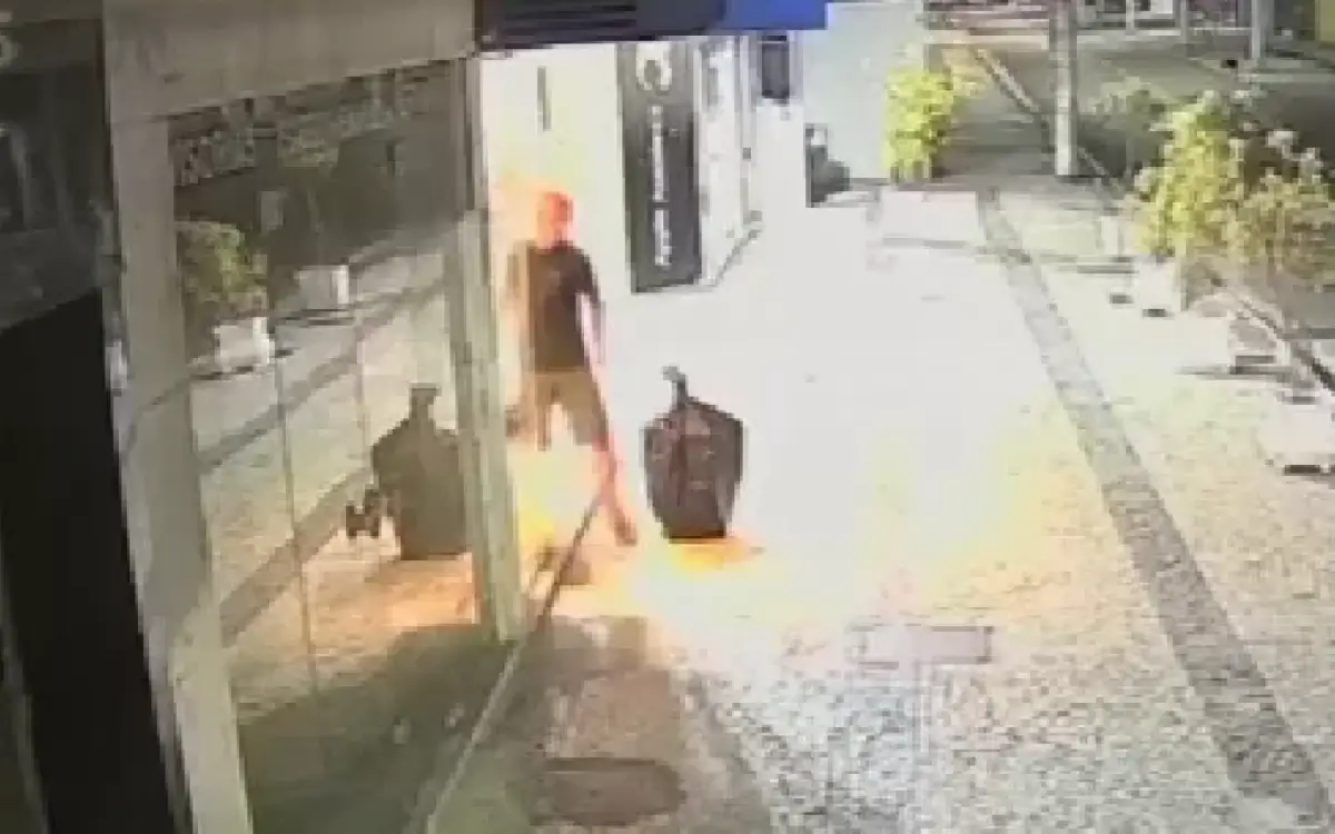 Loja de purificadores de água é furtada