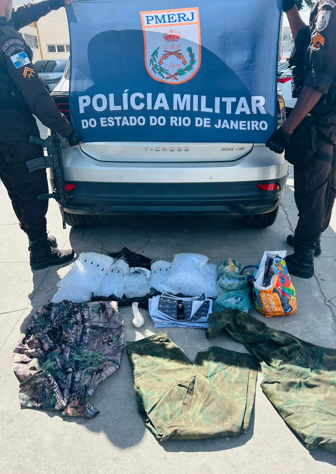 Gerente do tráfico do Comando Vermelho é preso em Cabo Frio com carro clonado e drogas