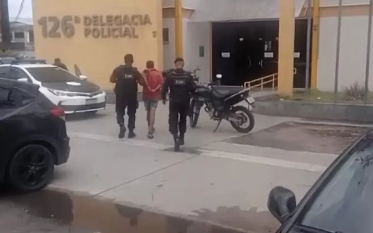 Guarda Municipal de Cabo Frio prende flanelinha