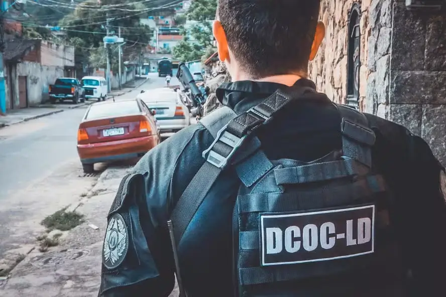 Um agente que participa da Operação Banca Suja