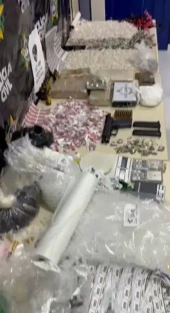 Megaoperação da Polícia Civil em Búzios