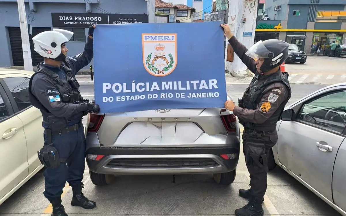 Polícia recupera carro clonado
