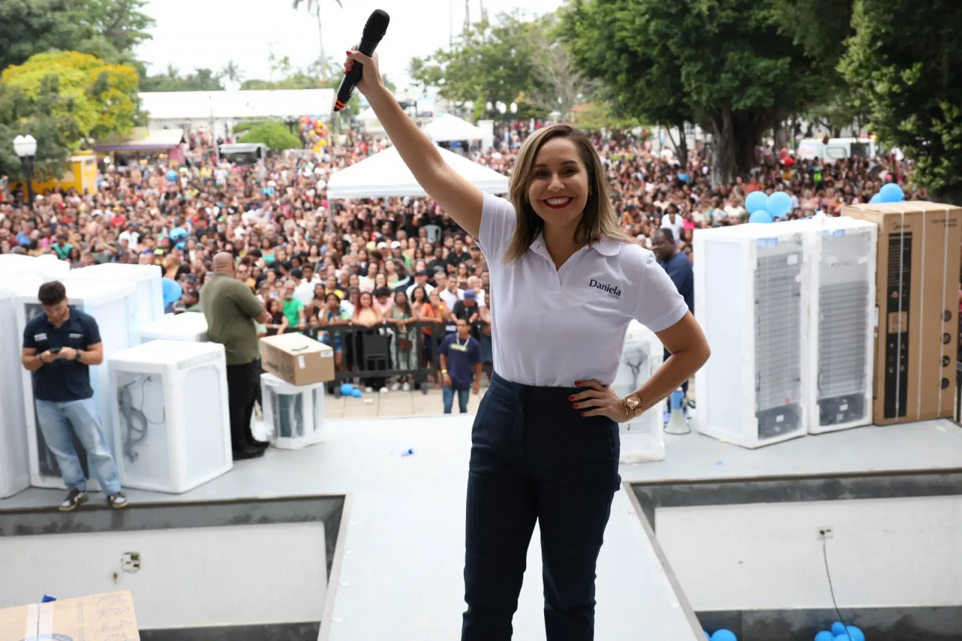 Prefeita de Araruama Daniela Soares