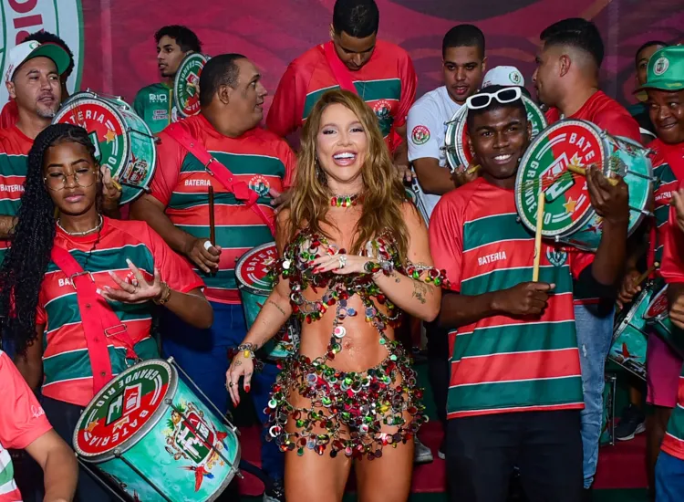 Virginia participa do primeiro ensaio na Grande Rio