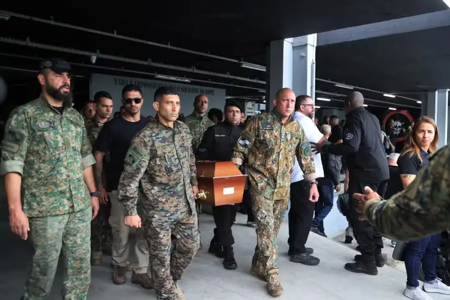 Sepultamento de sargento do Bope