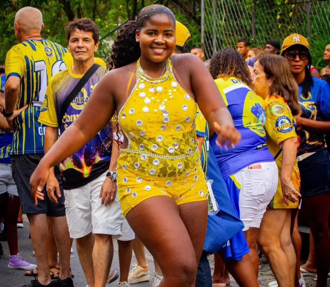 Unidos da Tijuca convoca adolescentes para o desfile