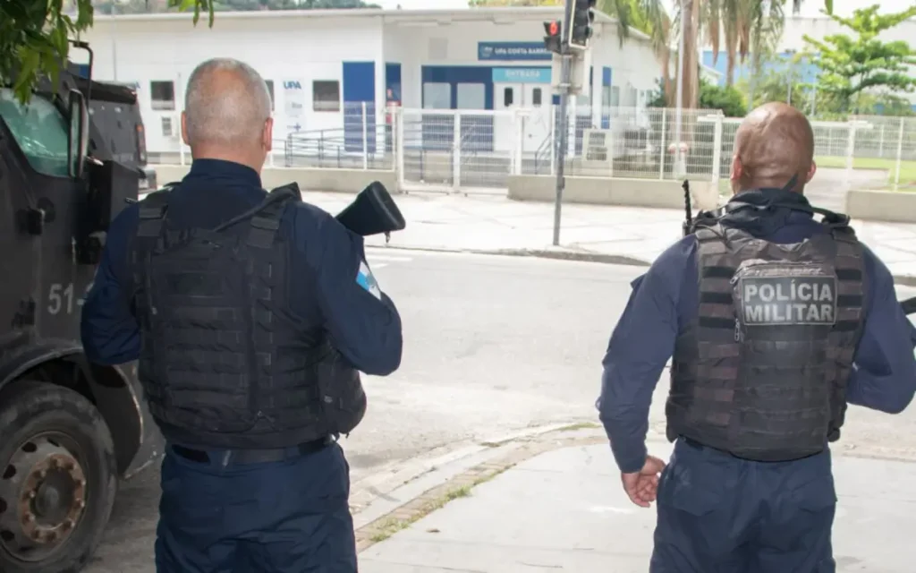 UPA de Costa Barros passa por manutenção sob escolta policial