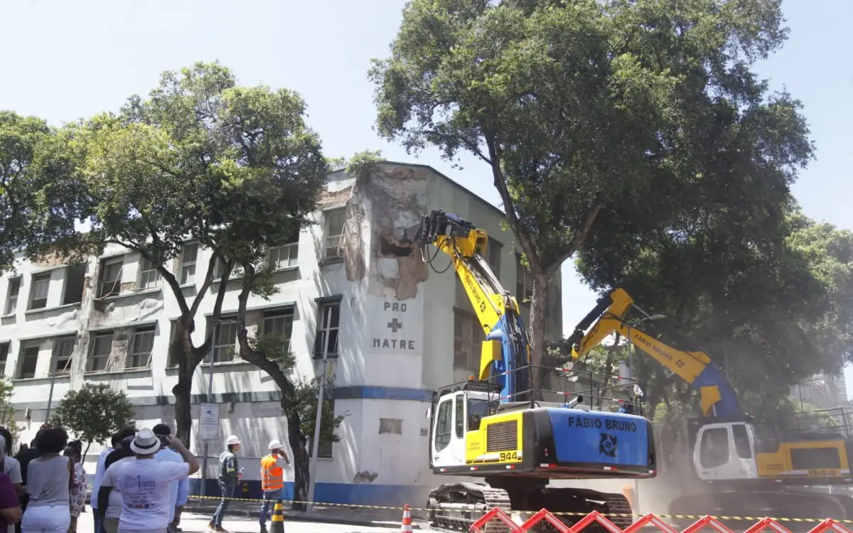 Demolição da Pró-Matre
