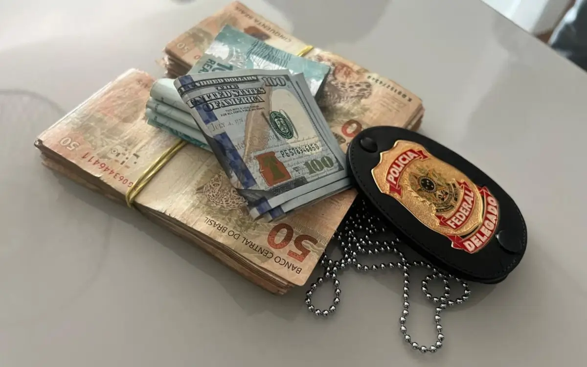 PF apreendeu 14.200 reais e 600 dólares