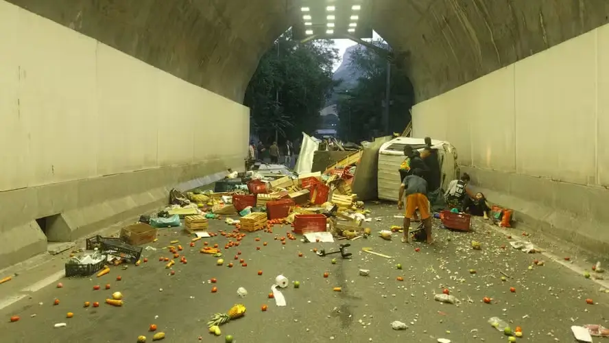 Túnel Zuzu Angel