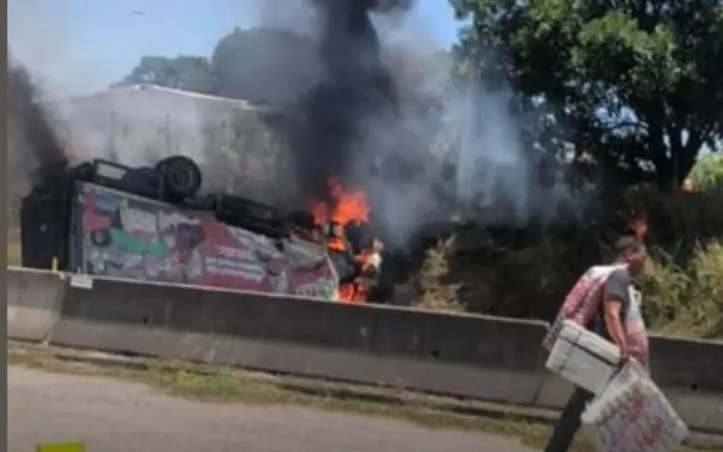 O caminhão pegou fogo na BR-101