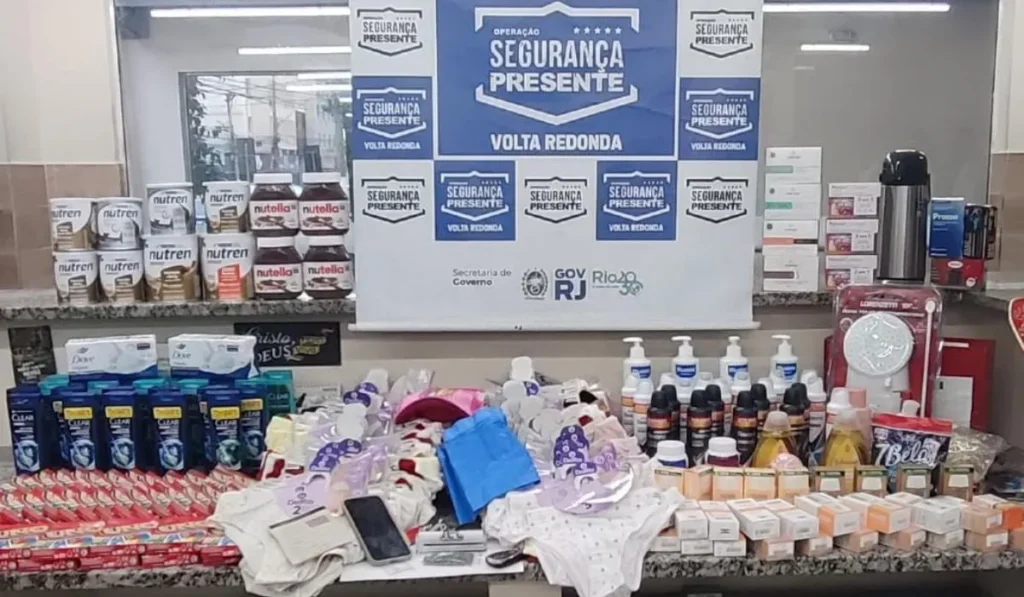 Todo o material ficou apreendido na 93ª DP