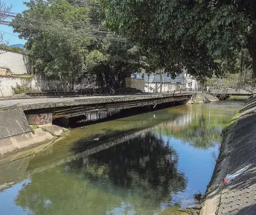 Comportas no Jardim Botânico
